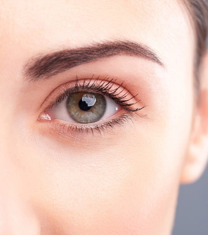 Xịt hơi cay vào mắt có thể gây tổn hại mắt nghiêm trọng khi không được sơ cứu đúng cách